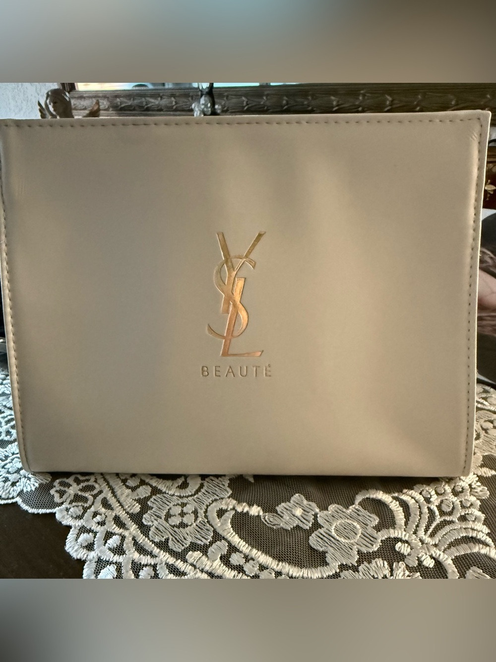 NWOT YSL Beaute’ Cosmetic Bag